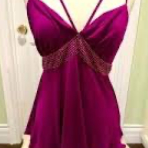 VENUS Woman’s Md Fuchsia Colored Double Strap Tank Rhinestone Embellished Waist - Picture 1 of 11